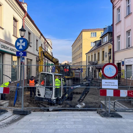 Przebudowa ul. Grunwaldzkiej w Rzeszowie [luty 2024] - fot 18